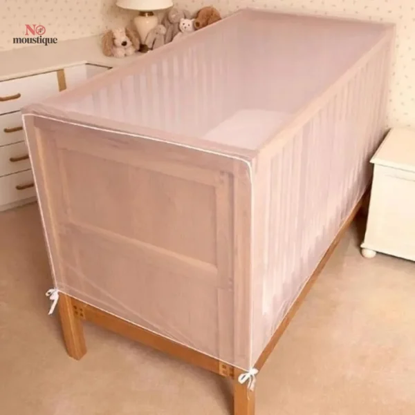 Protection contre les moustiques pour lit bébé