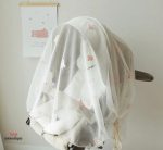 Moustiquaire poussette motif lapinou pour protéger bébé