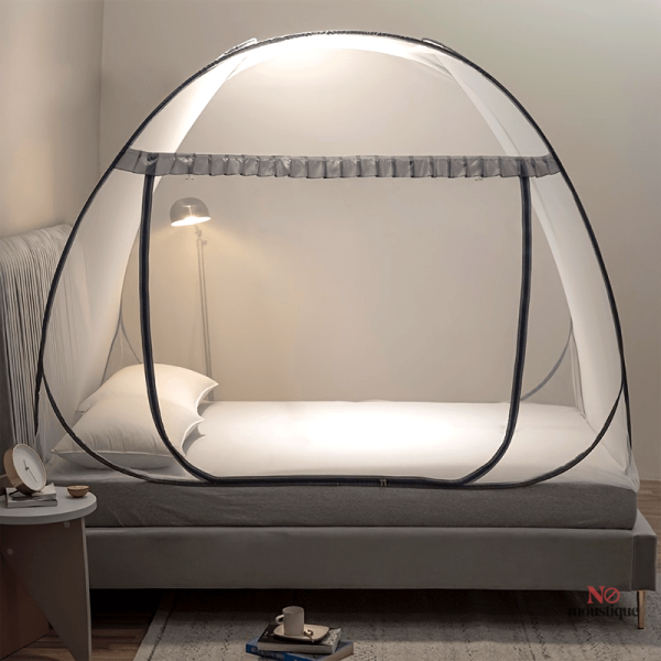 Tente anti-moustiques, espace protégé
