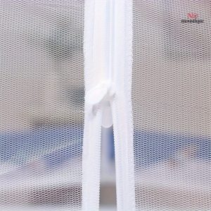 Moustiquaire en forme de montgolfière, design apaisant